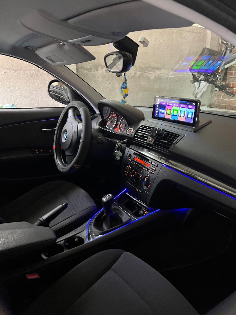 BMW Series 1  2.0 2010/2011, Auto's, BMW, 90 kW, Euro 5, Overige bekleding, Zwart