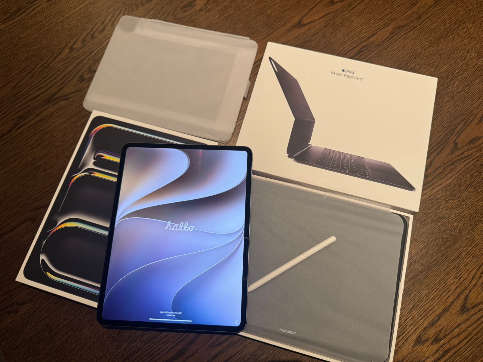 iPad Pro M4 - 256GB - 13inch - WiFi 5G + Keyboard - Nieuw!, Enlèvement ou Envoi, Comme neuf
