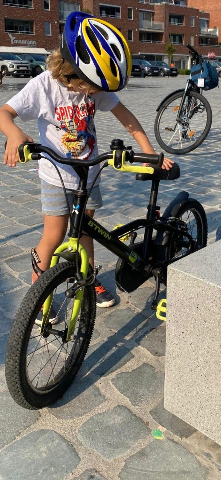 kinderfiets b-twin Dark hero 500, 16", Ophalen, Zijwieltjes, Btwin Decathlon, 16 tot 20 inch