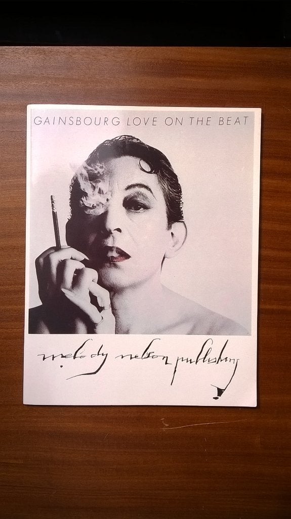 GAINSBOURG LOVE ON THE BEAT SONGBOOK, Ophalen of Verzenden, Zo goed als nieuw, Overige onderwerpen