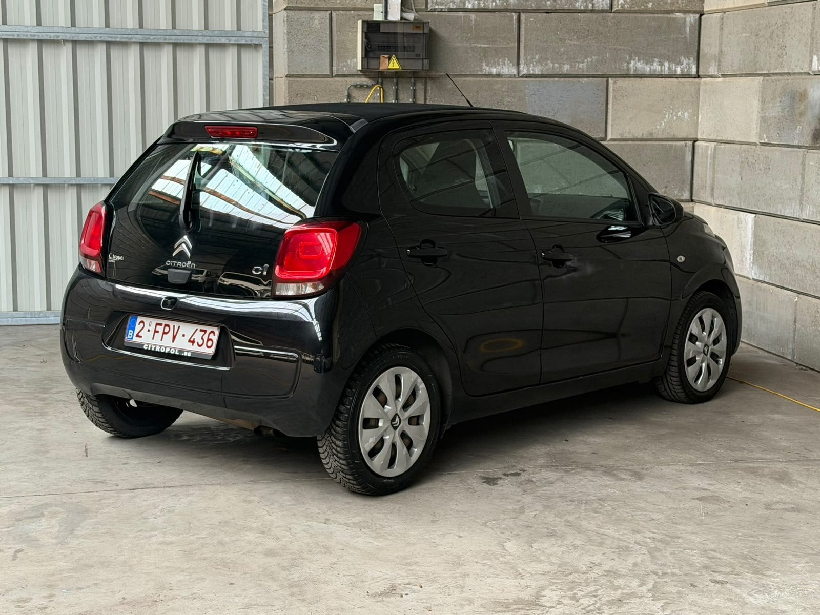 te koop — Citroën C1 essence 1200 — 2017 — 86.000 kmSell Cit, Auto's, Stof, Cabriolet, C1, Zwart