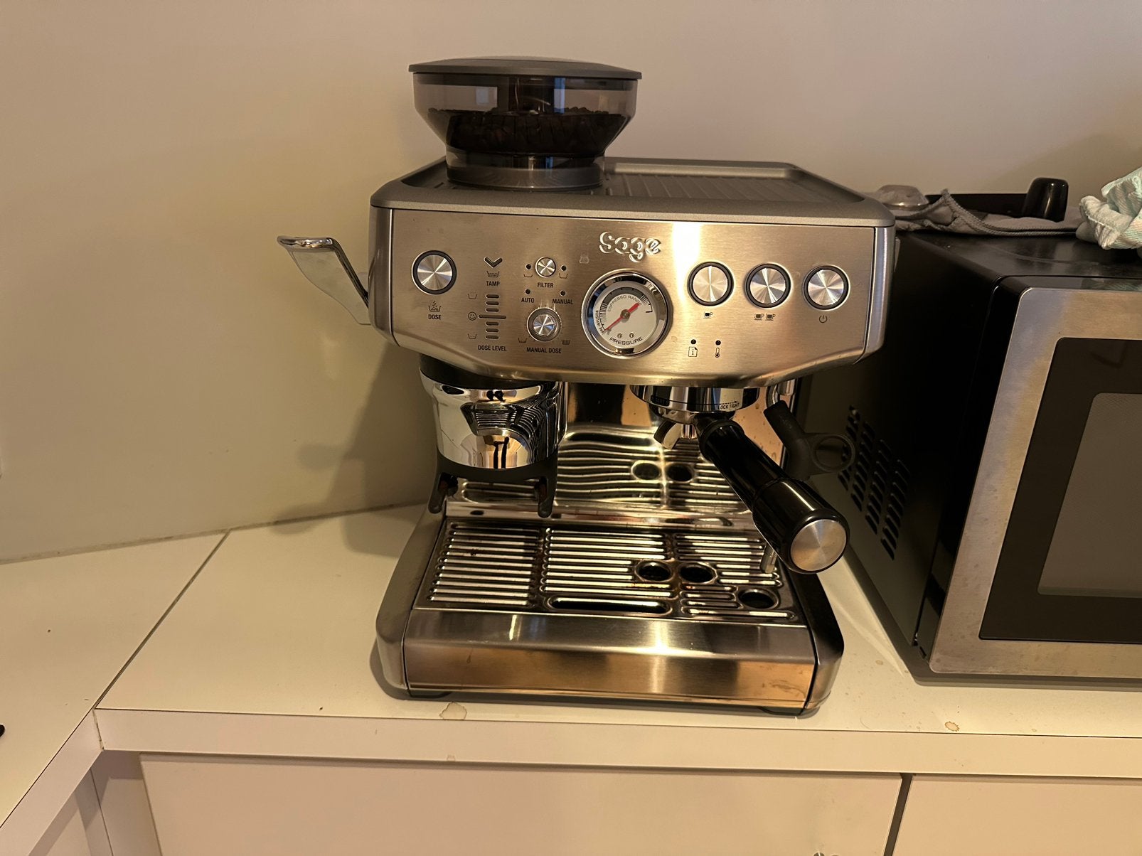 Sage Barista Express Impress Brushed Stainless Steel, Réservoir d'eau amovible, Enlèvement ou Envoi, Café en grains, Comme neuf