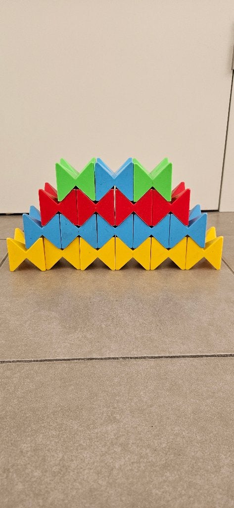 18 blocs de construction géométriques en plastique creux, Enlèvement, Utilisé