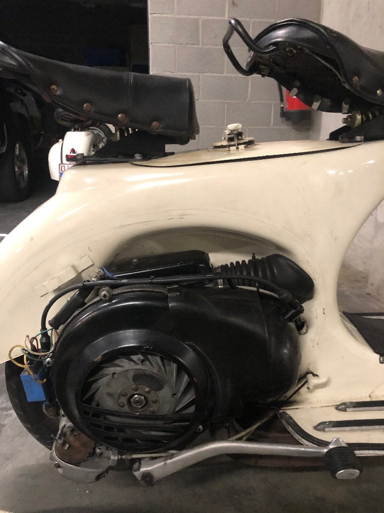 Vespa 177 cc classique, Motos, Scooter, Jusqu'à 11 kW, Permis Moto A2 minimum, 1 cylindre