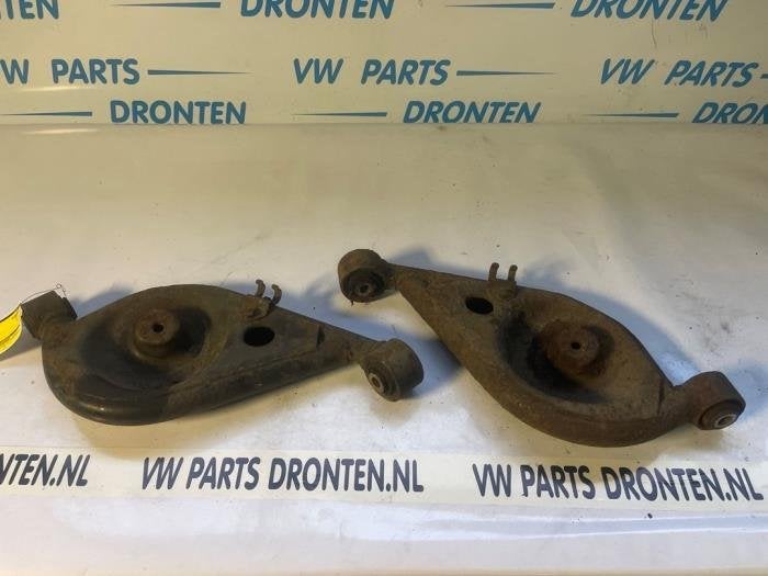 Cuvette de ressort arrière gauche d'un Alfa Romeo Spider, -, 3 mois de garantie, Utilisé, Alfa Romeo