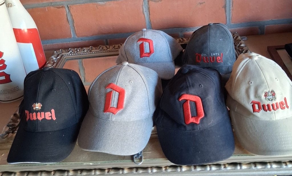 Duvel petten, Verzamelen, Ophalen, Zo goed als nieuw, Kleding, Duvel