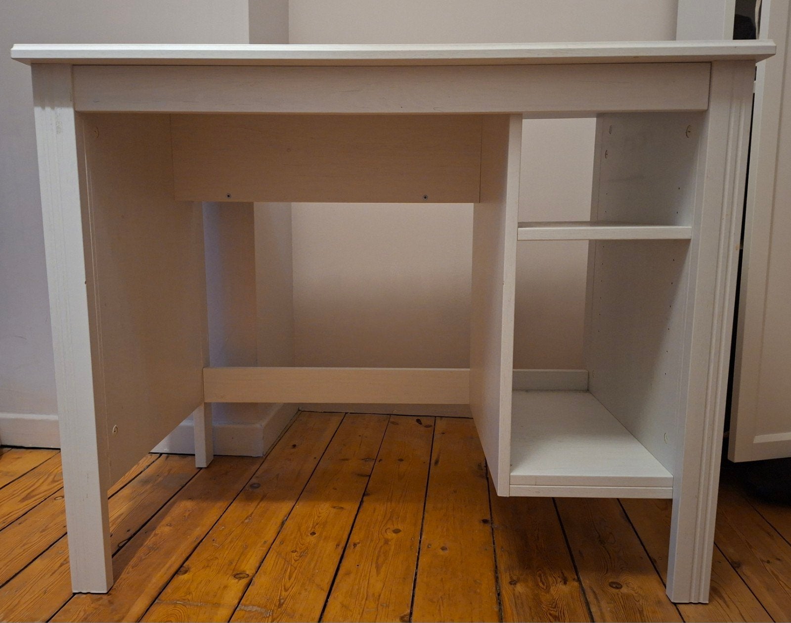 Bureau IKEA, Enlèvement, IKEA