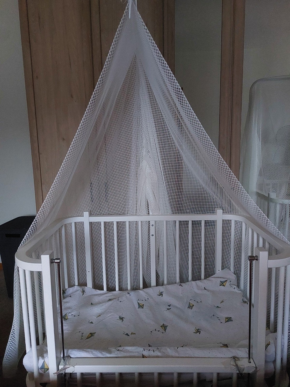Co sleeper wit met hemelbed, Ophalen