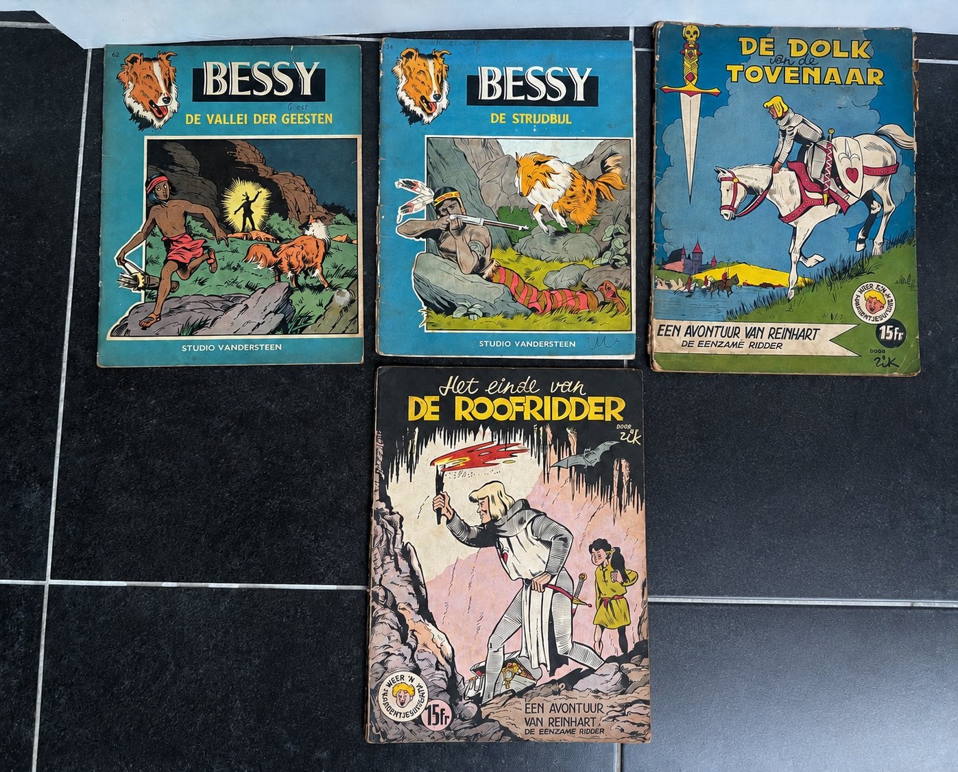 4 oude strips Bessy en Ridder Reinhart, Ophalen of Verzenden, Zo goed als nieuw
