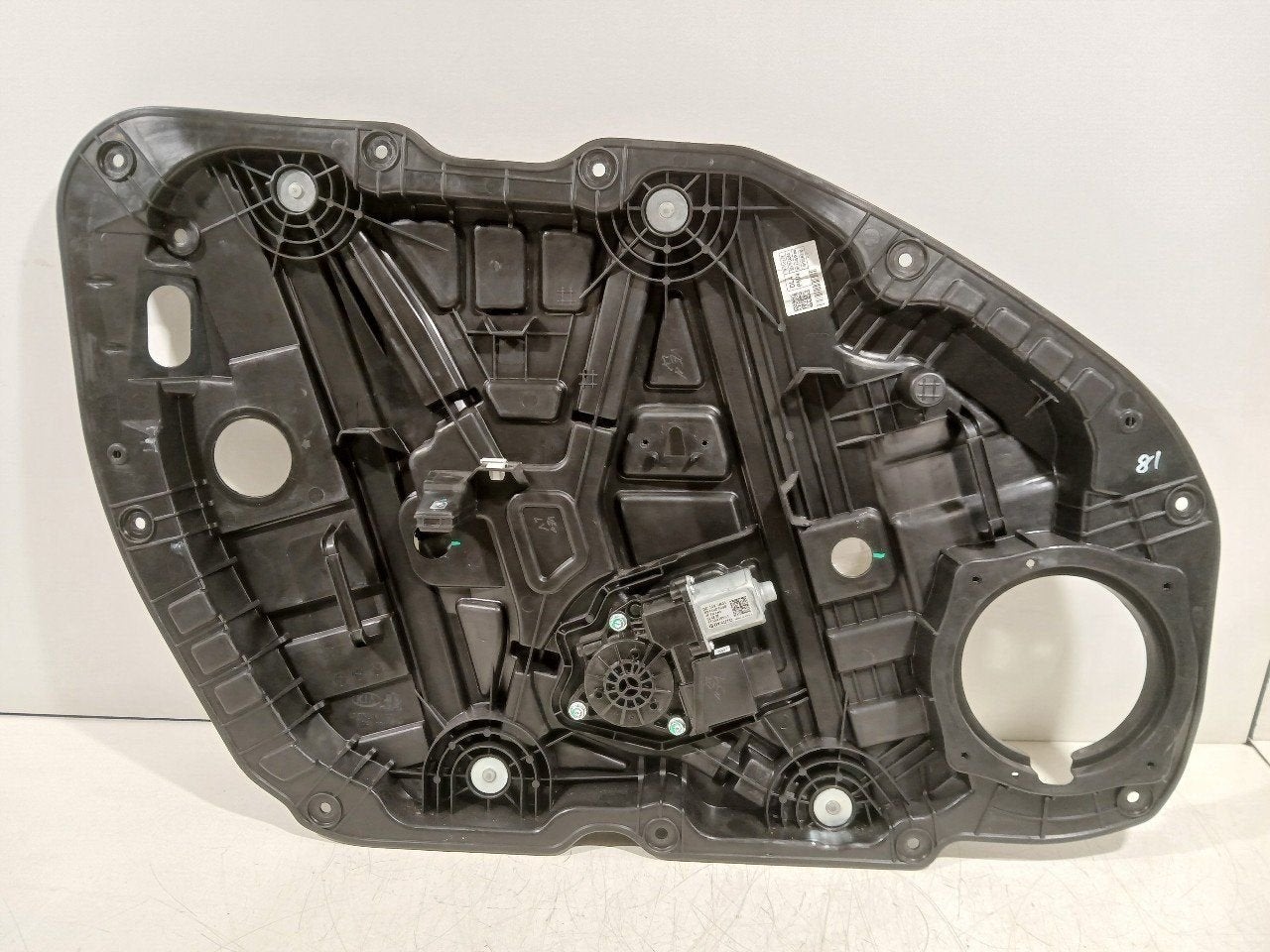 Raammechaniek elektrisch links voor Kia Optima, Onderdelen@venauto.nl, Van der Ven Autorecycling B.V., Ettenseweg 76, 4706 PB Roosendaal, The Netherlands