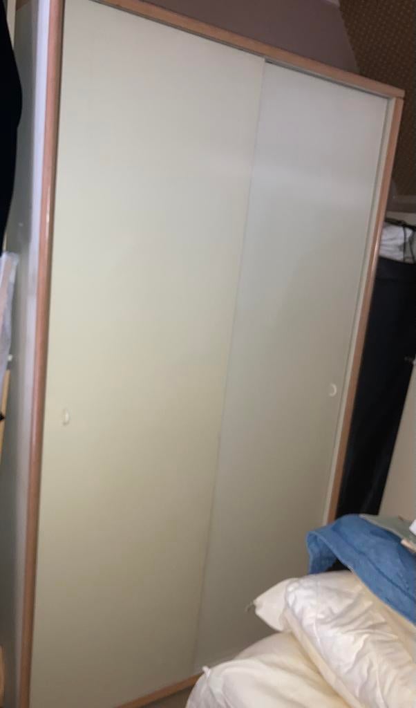 Kleerkast, Ophalen, Overige materialen, Met deur(en), Gebruikt