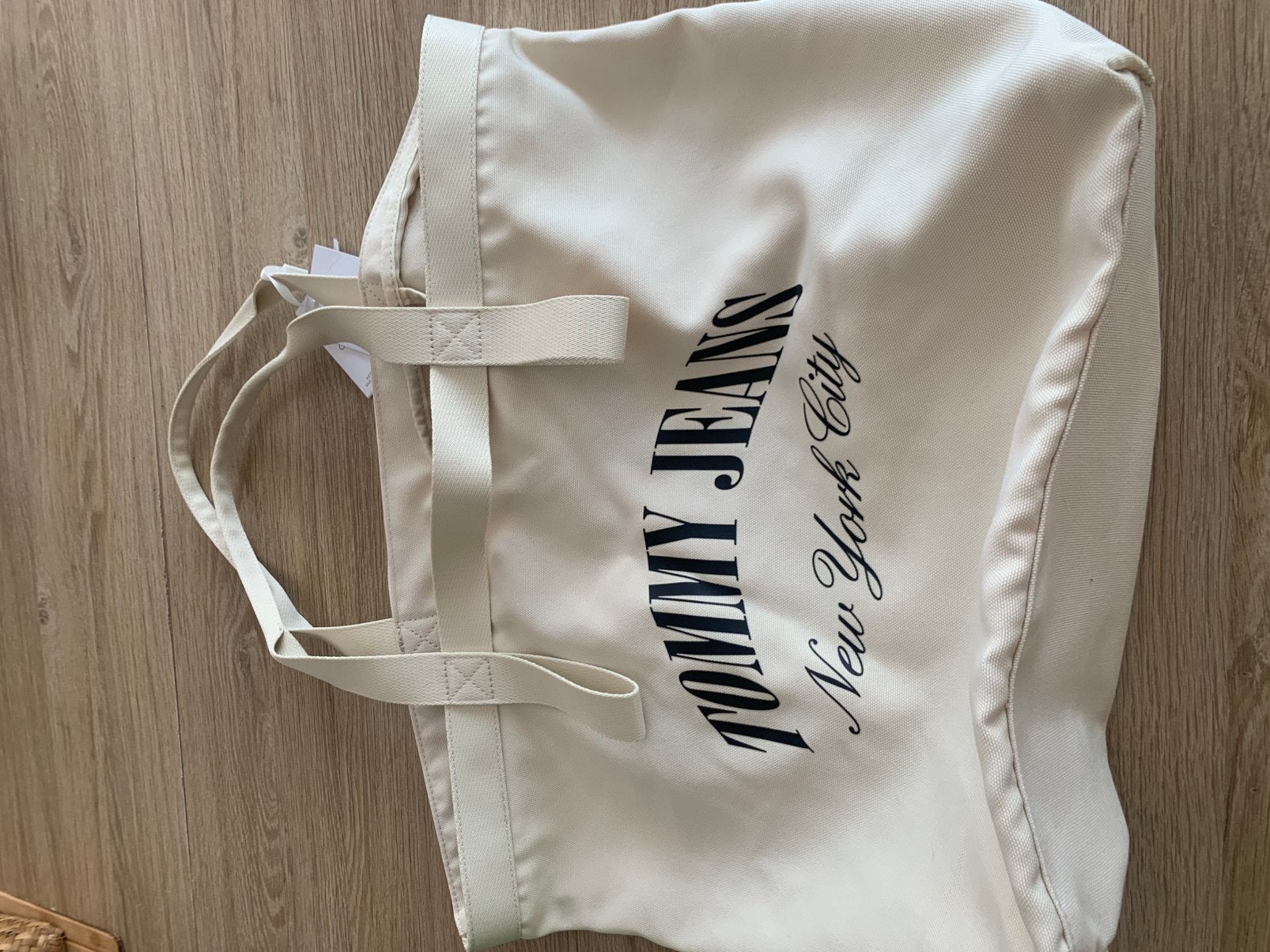 Tommy Hilfiger ecru canvas draagtas nieuw, Handtassen en Accessoires, Tassen | Damestassen, Ophalen, Nieuw, Overige kleuren, Shopper