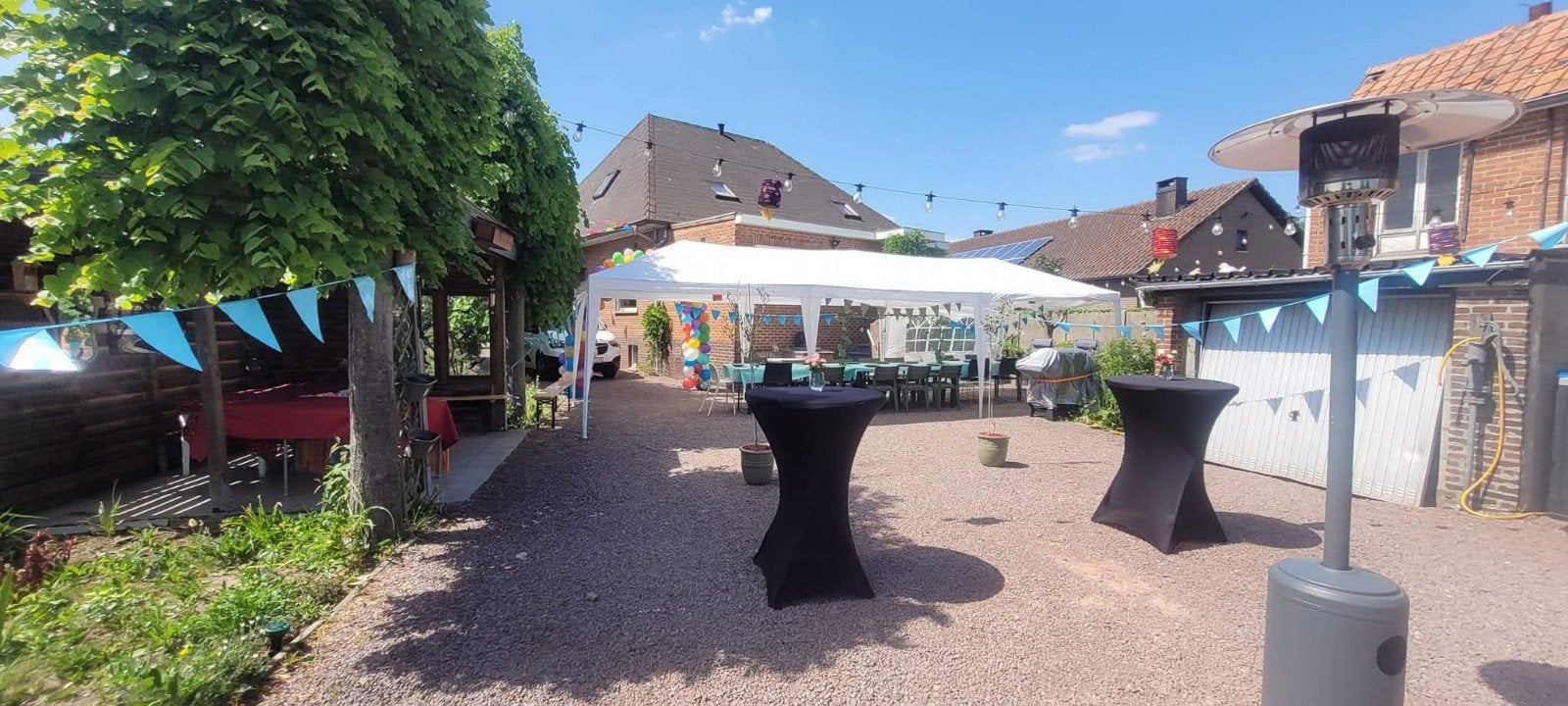 party tent 9 x 3 met zijwanden te koop . 2 x gebruikt, Tickets & Billets