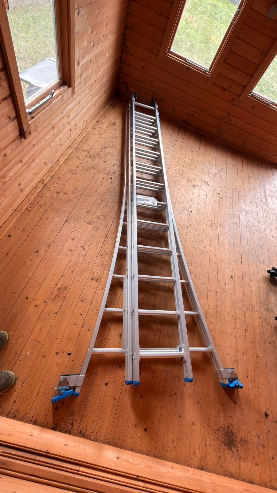 Solide 3x12 ladder (proffesioneel), Ophalen, Zo goed als nieuw, Ladder, Opvouwbaar of Inschuifbaar
