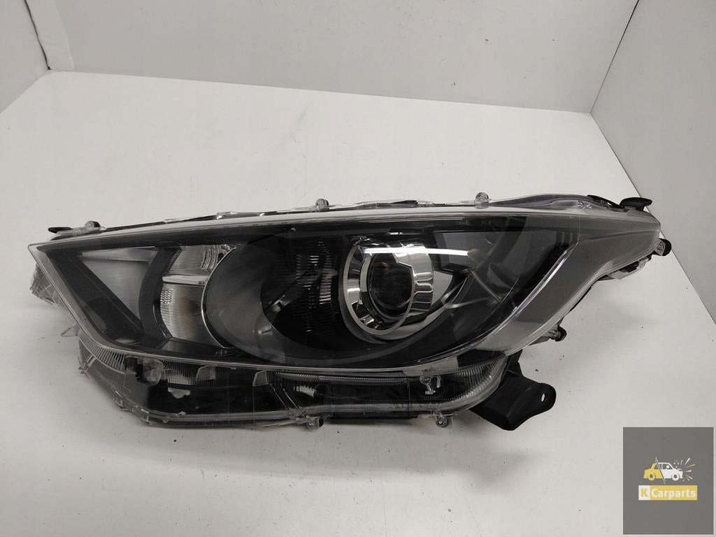 Phare avant gauche normal pour Toyota Yaris IV, Info@toyota.co.jp, Toyota Motor Corporation, Toyota-Cho 1
471-8571  Toyota City