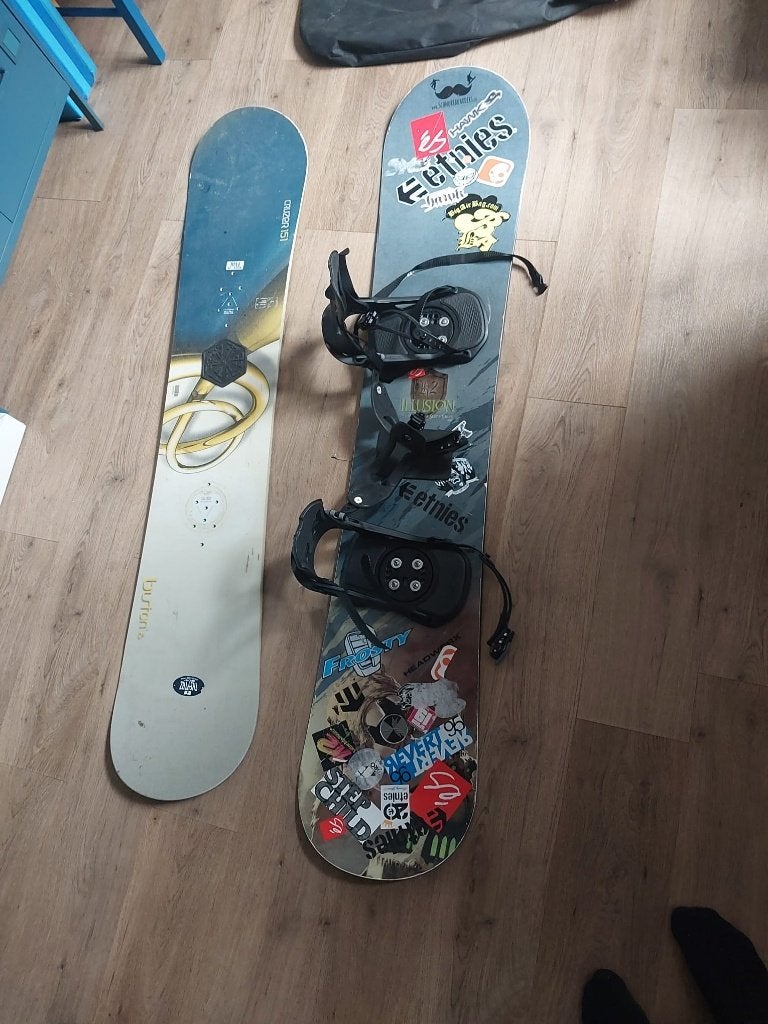 2 snowboards – K2 + Burton, Sport en Fitness, Snowboarden, Ophalen, Gebruikt, Bindingen