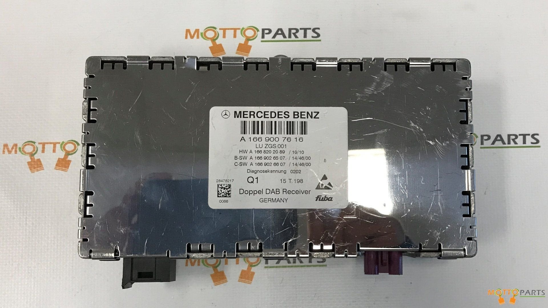 Mercedes-Benz Satelliet Radio / Digitale Radio A1669007616, Autos : Divers, Autoradios, Enlèvement ou Envoi, -, -, -