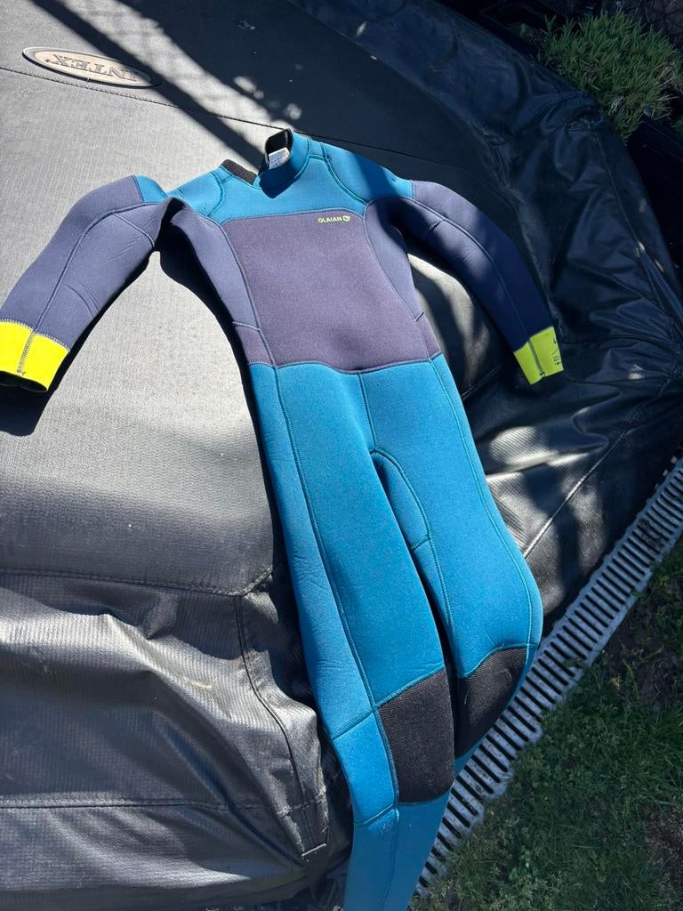 Te koop: Surf- / Wetsuit – 12 jaar (143–152 cm), Caravanes & Camping, Tentes, Comme neuf, Enlèvement
