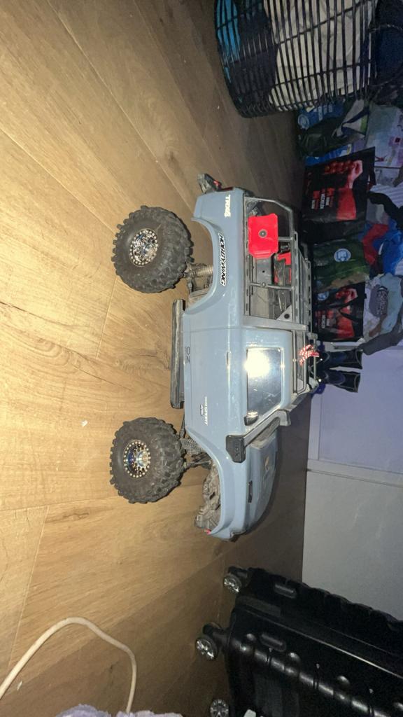 Crawler rc auto traxxes, Enlèvement, Utilisé
