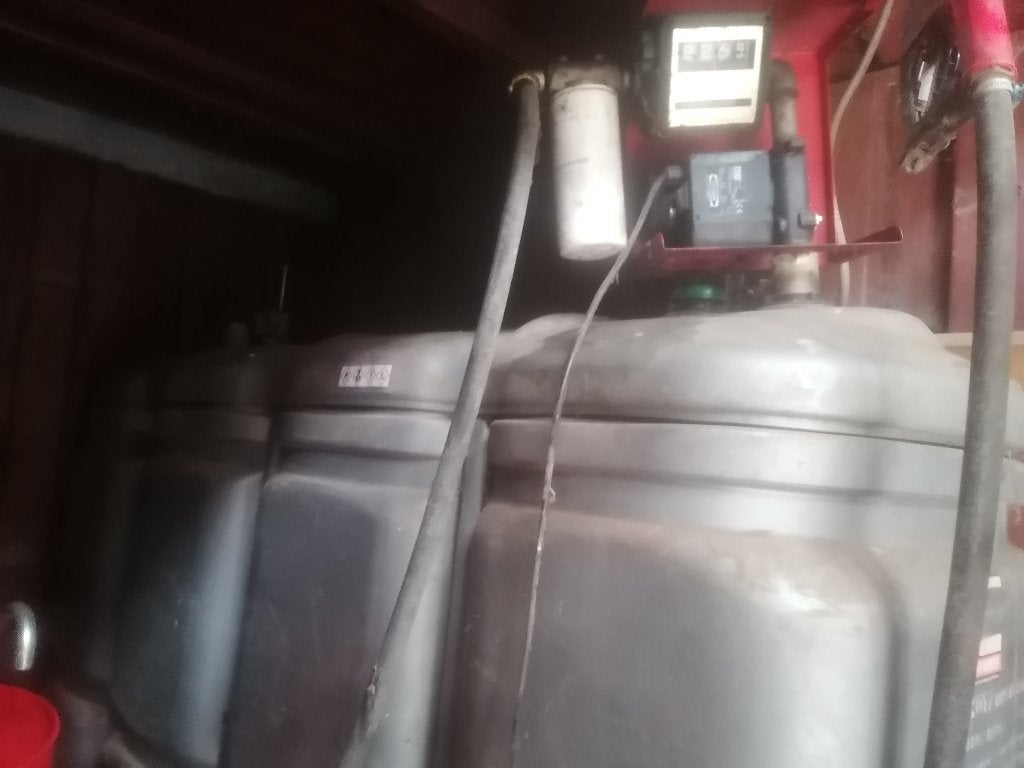 een mazouttank met pomp, Ophalen of Verzenden, Gebruikt