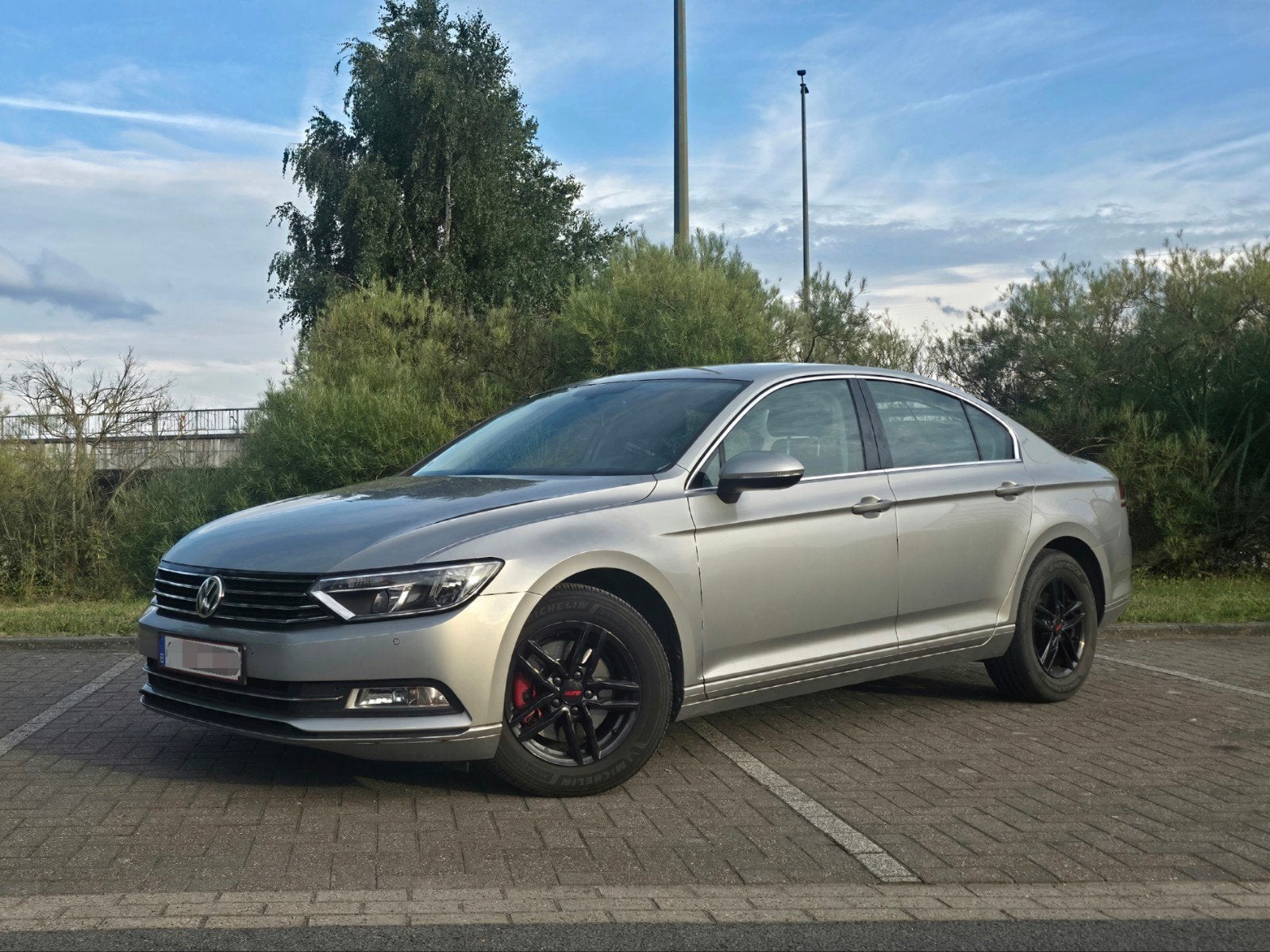 Volkswagen Passat B8 1.6L TDI comfortline, Autos, Volkswagen, Argent ou Gris, Achat, 1440 kg, Boîte manuelle