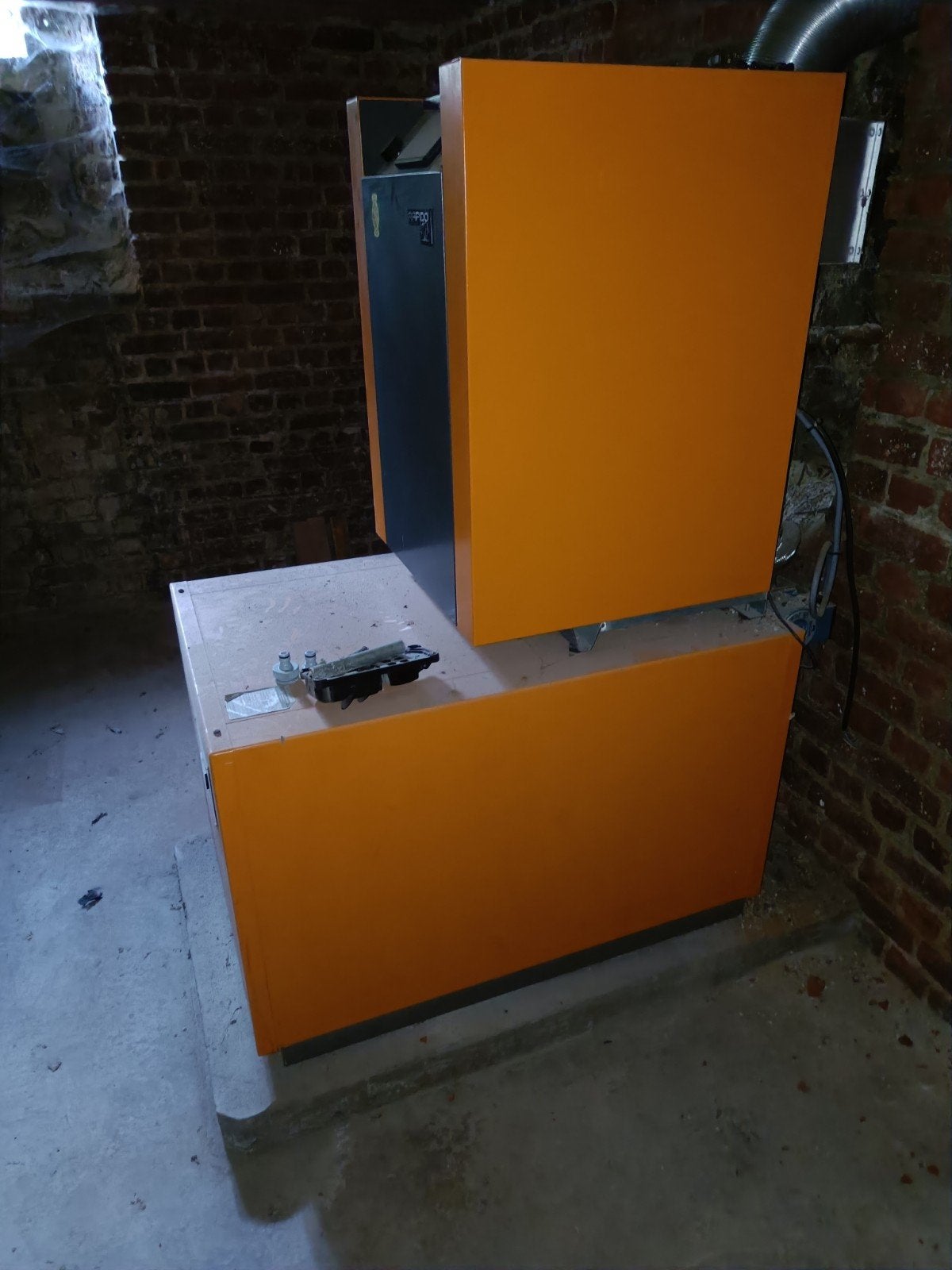 Gaz Rapido G100 ketel, Ophalen