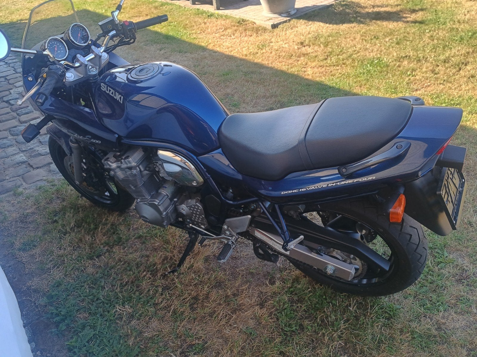Suzuki bandit, Motos