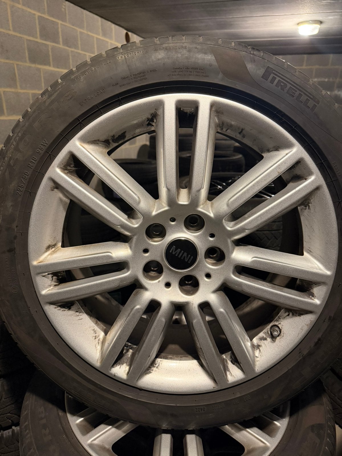 4 jantes MINI d’origine 18” avec pneus  Pirelli Cinturato P7, Enlèvement, Pneu(s)
