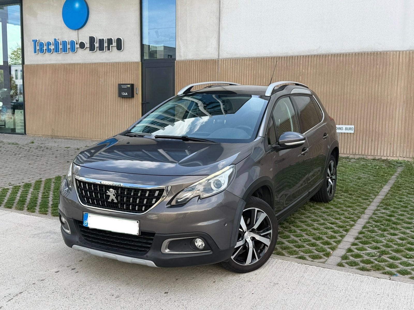 Peugeot 2008 47.000km, Achat, Euro 6, Entreprise, Entretenue par le concessionnaire