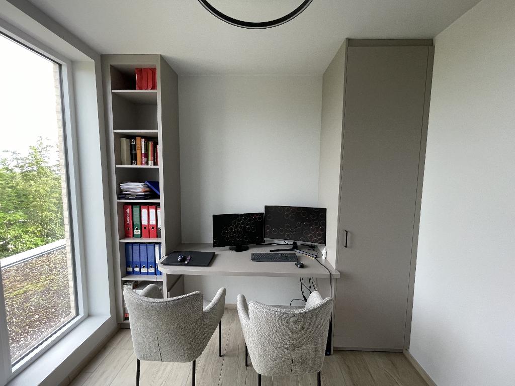 maatwerk bureau, Meubels