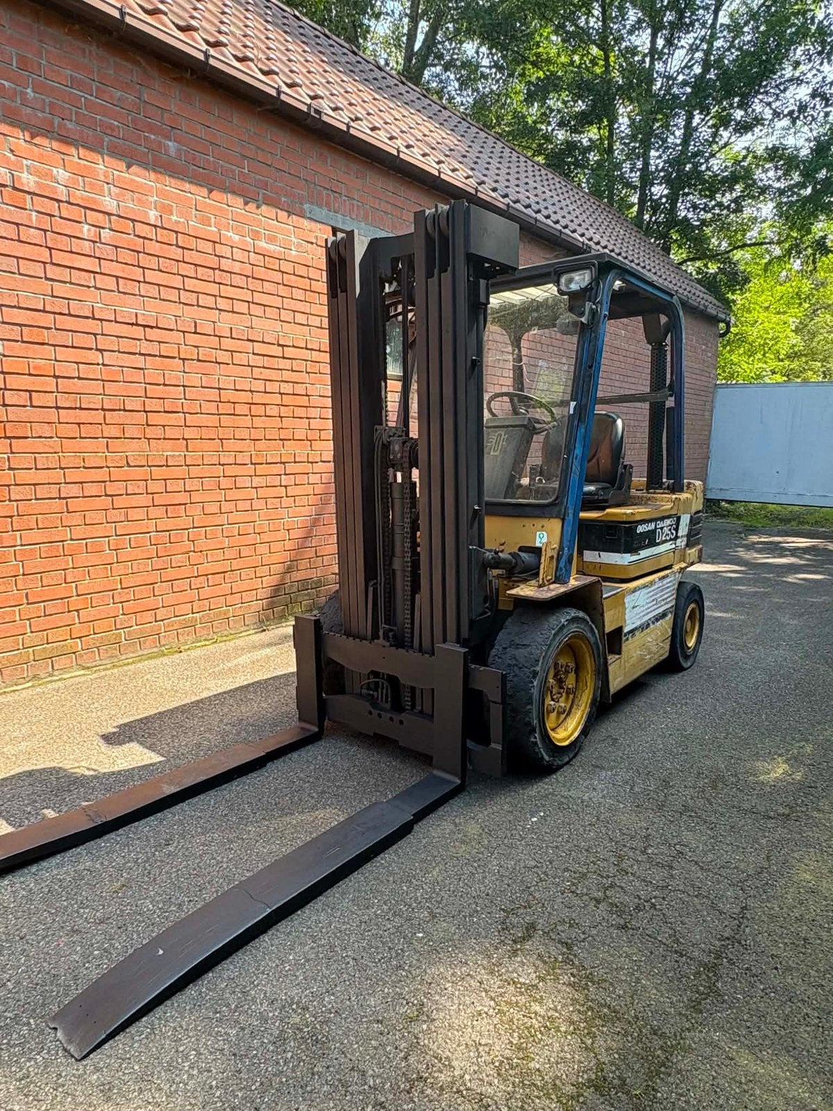 Chariot élévateur Daewoo 2 500 kg Triplex –Prêt à travailler, Zakelijke goederen, Machines en Bouw | Heftrucks en Intern transport