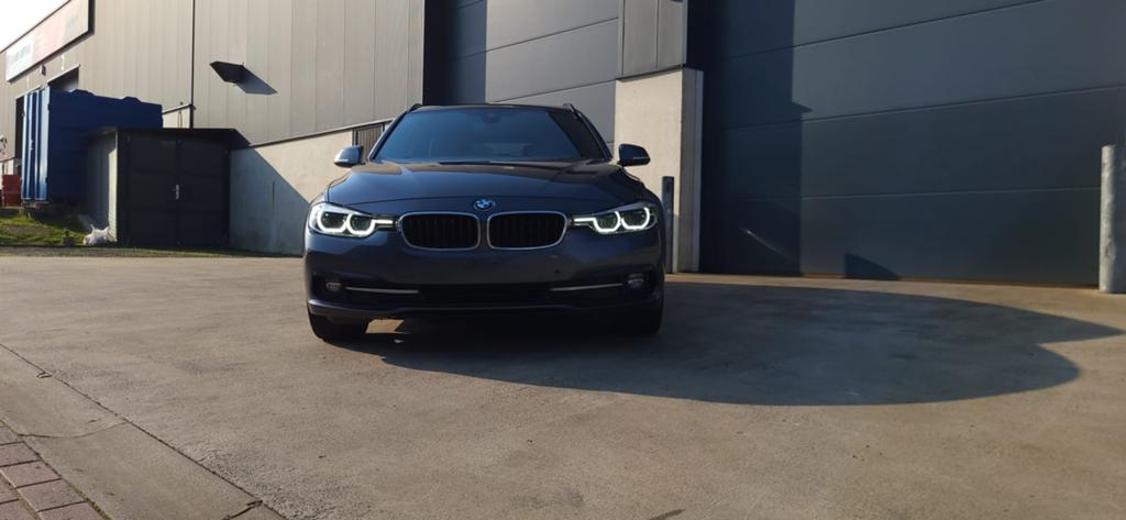 BMW 318D, Autos, BMW, Entreprise, Série 3, Diesel, Euro 6, Break, 5 portes, Boîte manuelle, Noir, Brun, Enlèvement