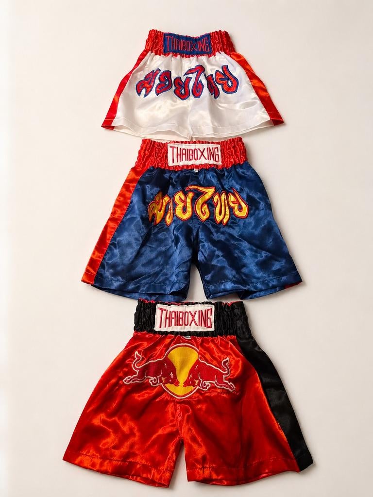 Muay Thai broekjes, Ophalen