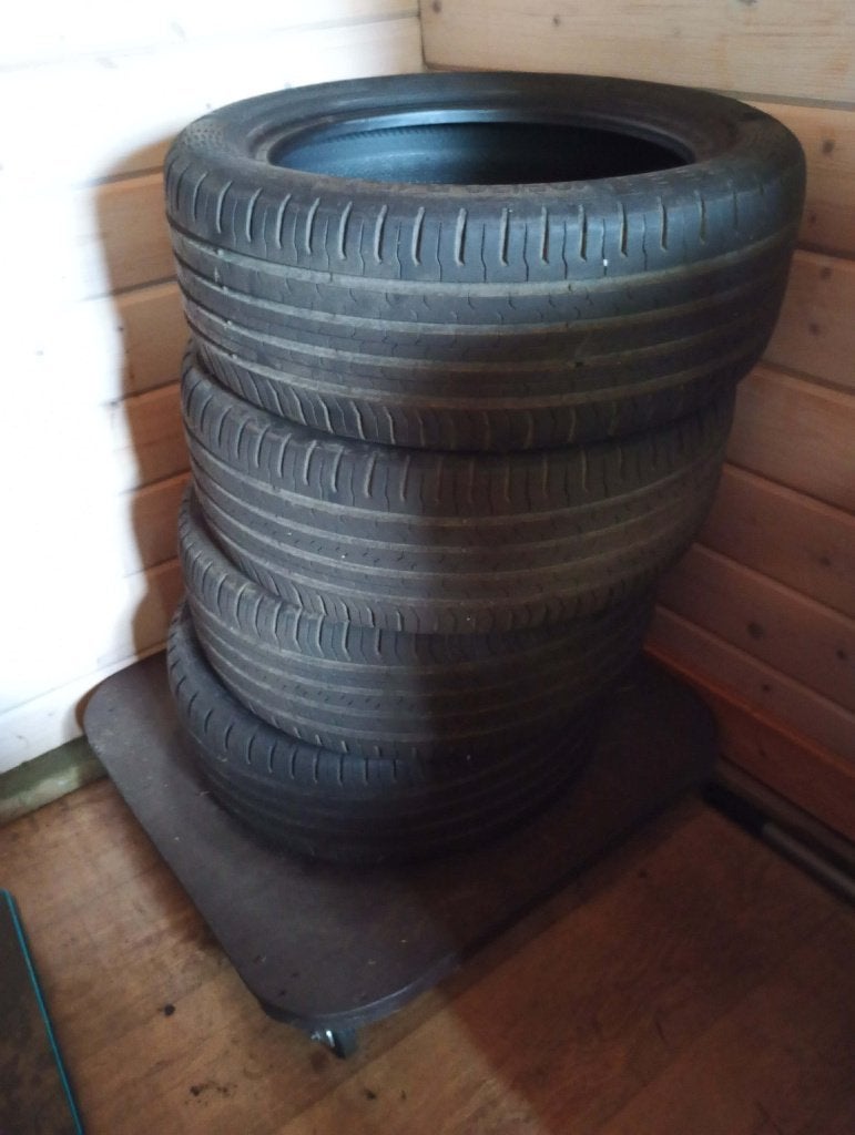 4 continental zomerbanden 195/50 R15 V, Auto-onderdelen, Banden en Velgen, Ophalen, Gebruikt, 15 inch, Band(en)