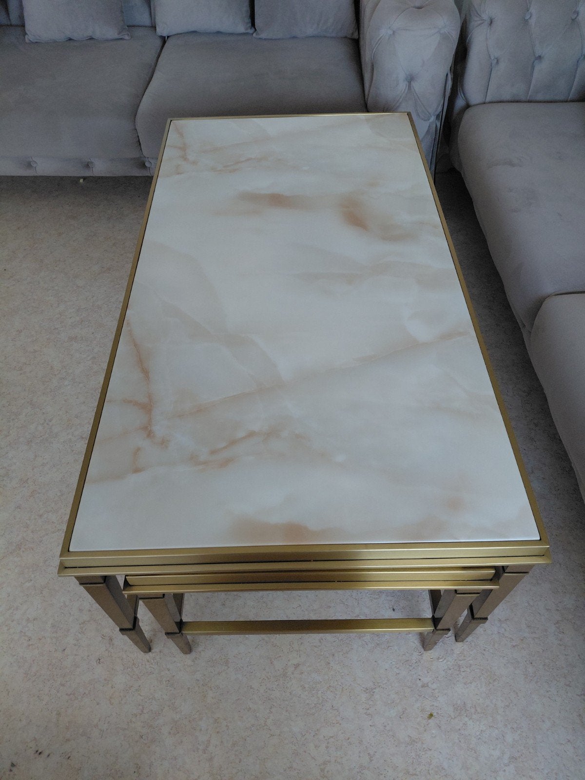 Table basse, Enlèvement