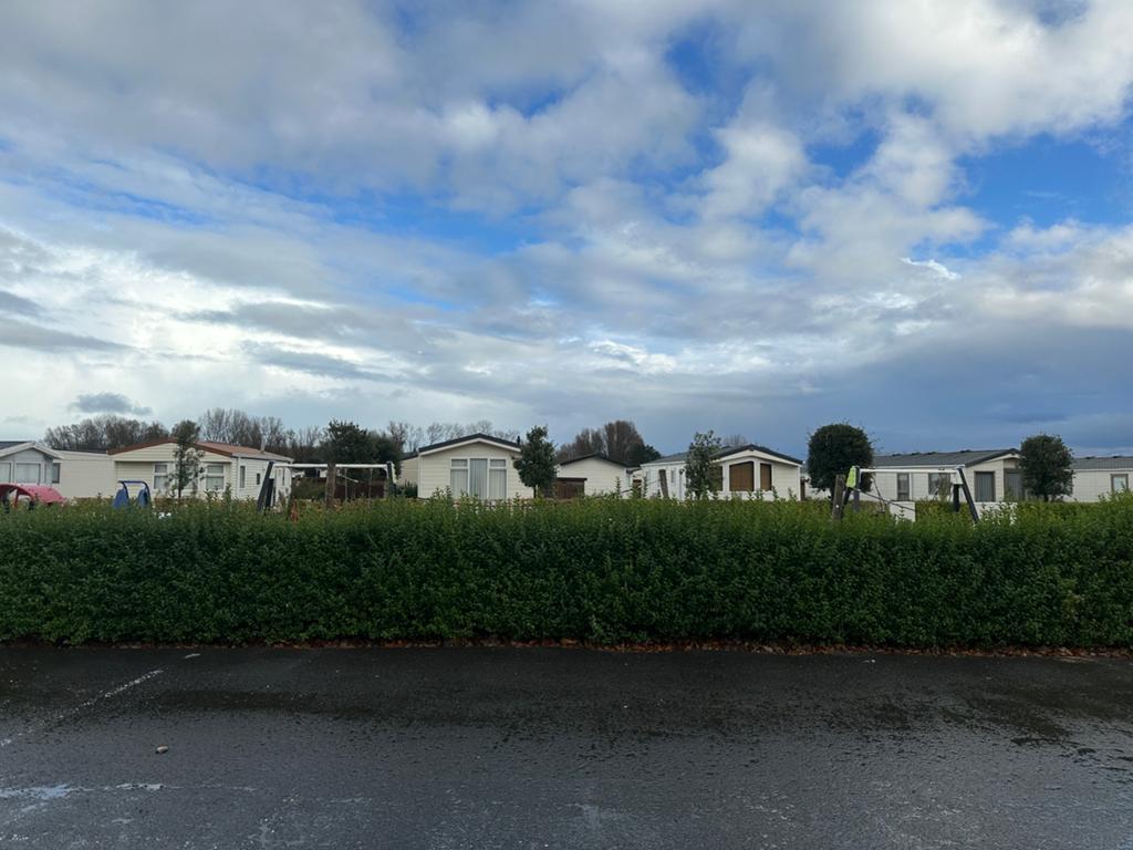 LAATSTE 5 PLAATSEN VERNIEUWD !POLDERPARK 2! NIEUWPOORT BAD