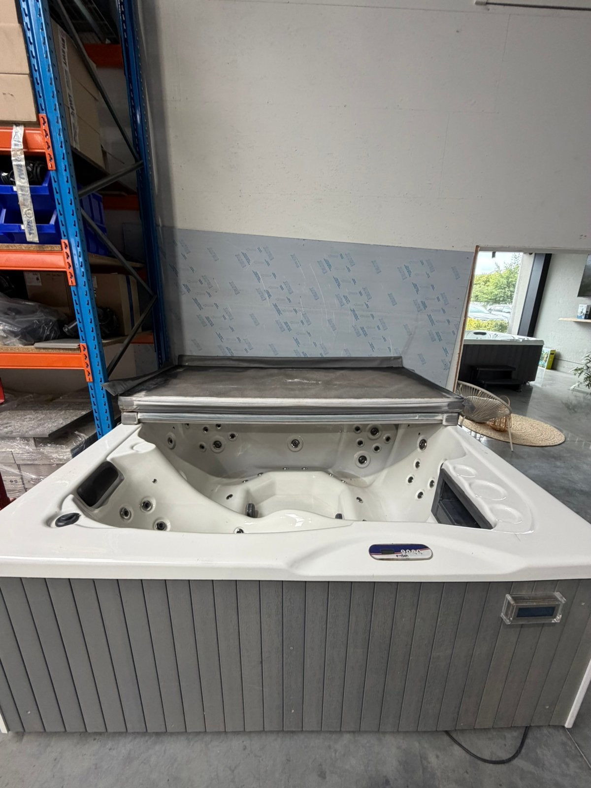 Emotion spa, Tuin en Terras, Ophalen, Gebruikt, Vast