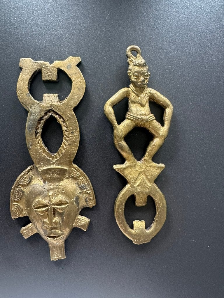2 vintage Afrikaanse messing flesopeners, Ophalen of Verzenden, Koper