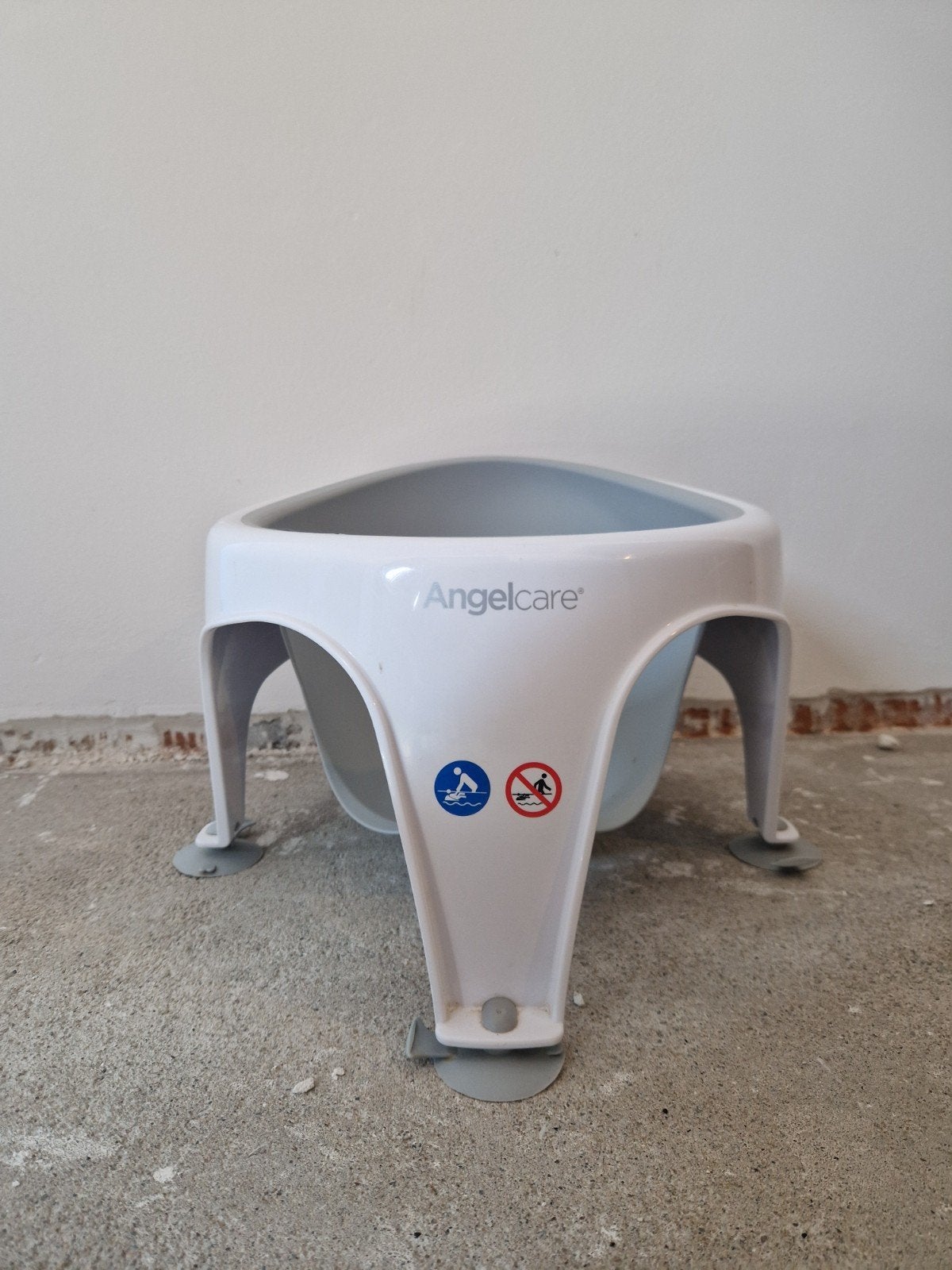 Angelcare badzitje, Ophalen