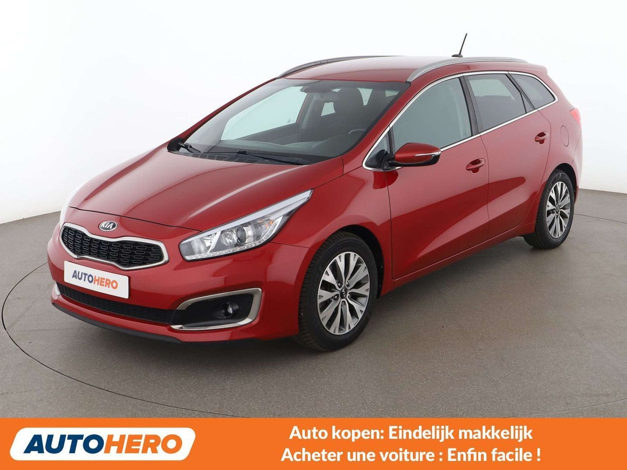 Kia Ceed / cee'd 1.4 Attract (année de construction 2016), Autos, Rouge, https://public.car-pass.be/vhr/74add6db-6e31-4265-9932-5c4526e19c0c