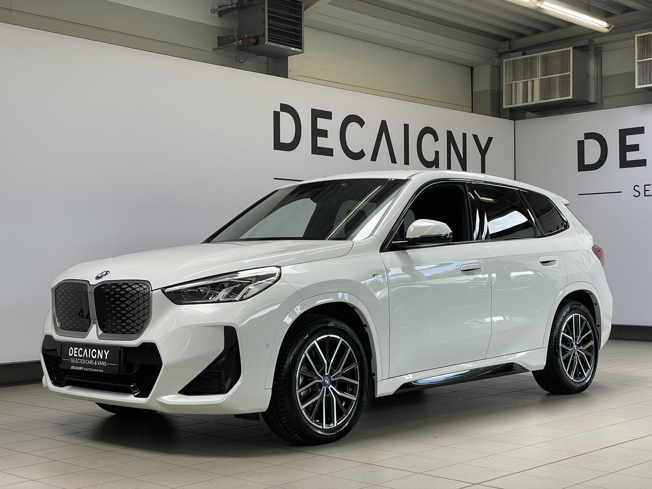 BMW iX1 xDrive30 M Sport *Camera*Navigatie*Carplay, Auto's, BMW, 0 kg, 0 kg, Wit, 5 zetels