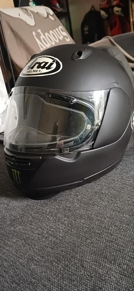 Arai quantum peint en noir mat, Enlèvement ou Envoi, M, Arai