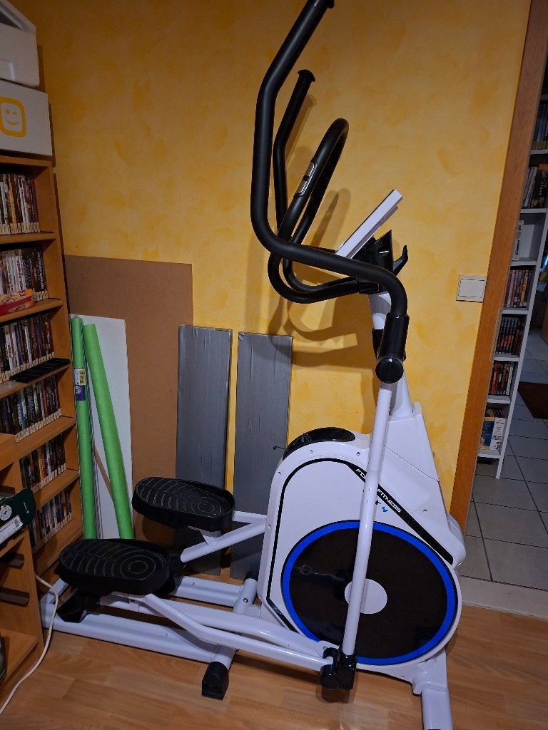 Focus Fitness Fox 4 Crosstrainer, Perfecte mechanische staat, Sport en Fitness, Ophalen, Gebruikt, Benen, Overige typen