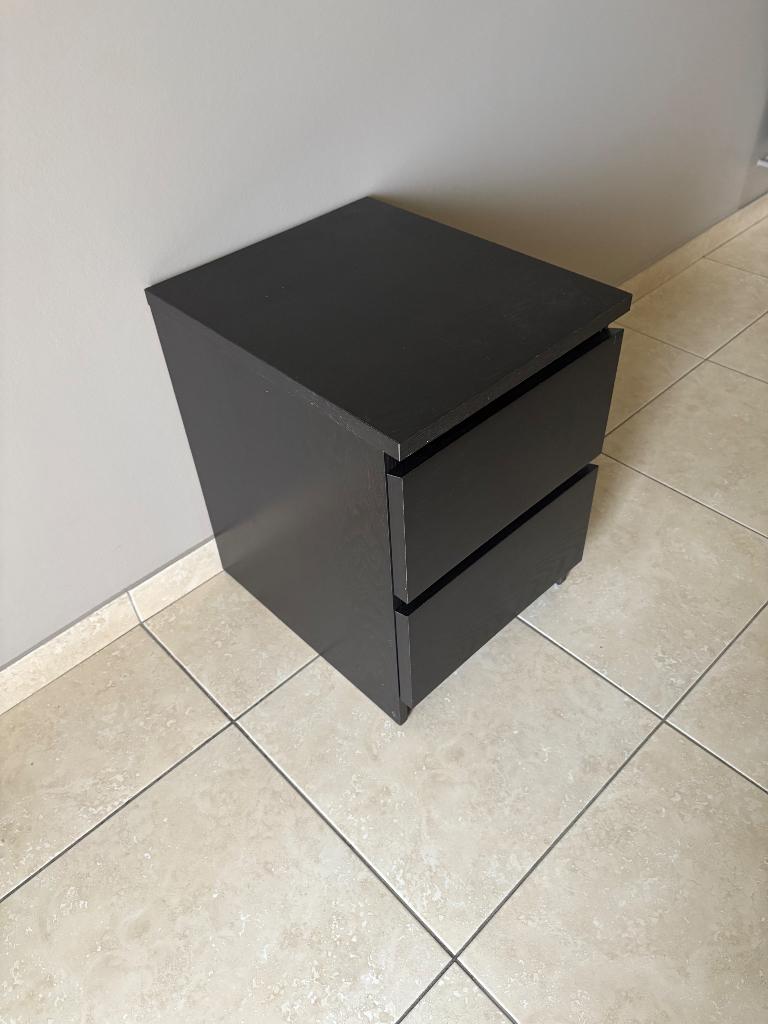 Ikea Malm nachtkast, Huis en Inrichting, Ophalen, 55 tot 70 cm, Zo goed als nieuw, 45 tot 65 cm