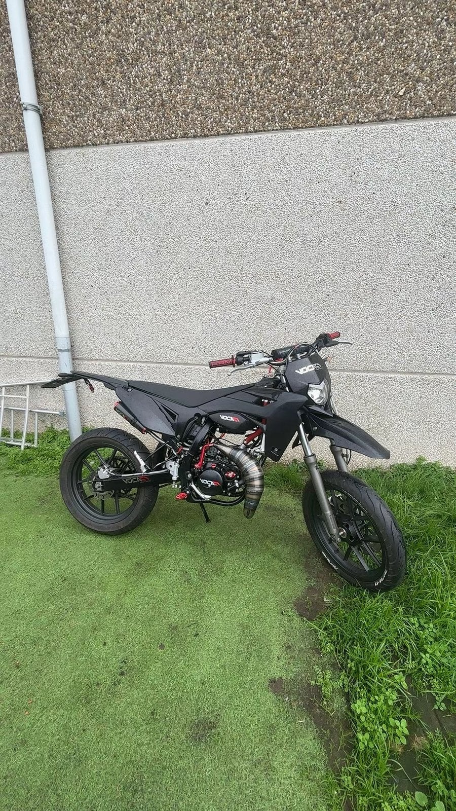 Sherco SM-R-50 waardepeiling geen verkoop !!!, Fietsen en Brommers, 6 versnellingen, Zo goed als nieuw, 50 cc, Ophalen