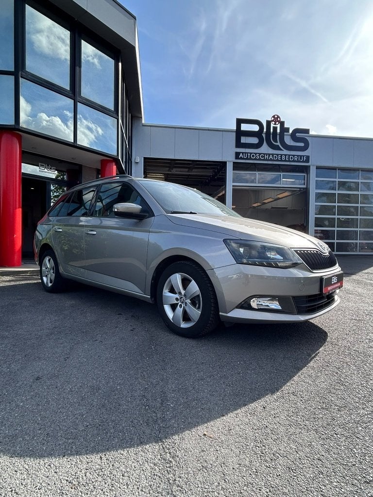 Skoda Fabia - 1.2 Benzine - 12 maanden garantie, Attache-remorque, Achat, Entreprise, Entretenue par le concessionnaire