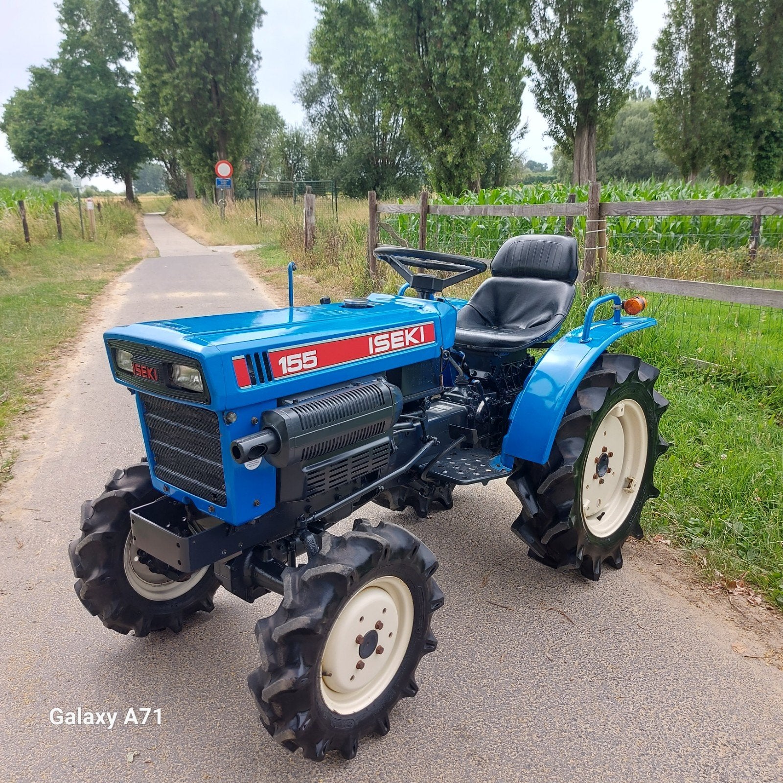 Minitractor iseki 18pk 4x4 TOPPER!, Enlèvement