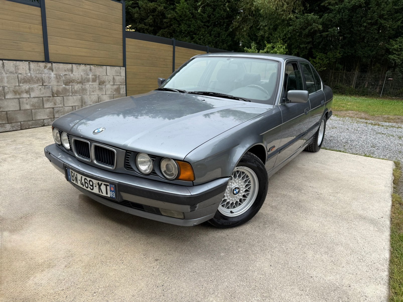✅Bmw🔥525 Tds Manuelle🔥Oldtimer👌Cuir, Cruise, Airco, Tél, Autos, Oldtimers & Ancêtres, Entreprise, Achat, ABS, Airbags, Air conditionné
