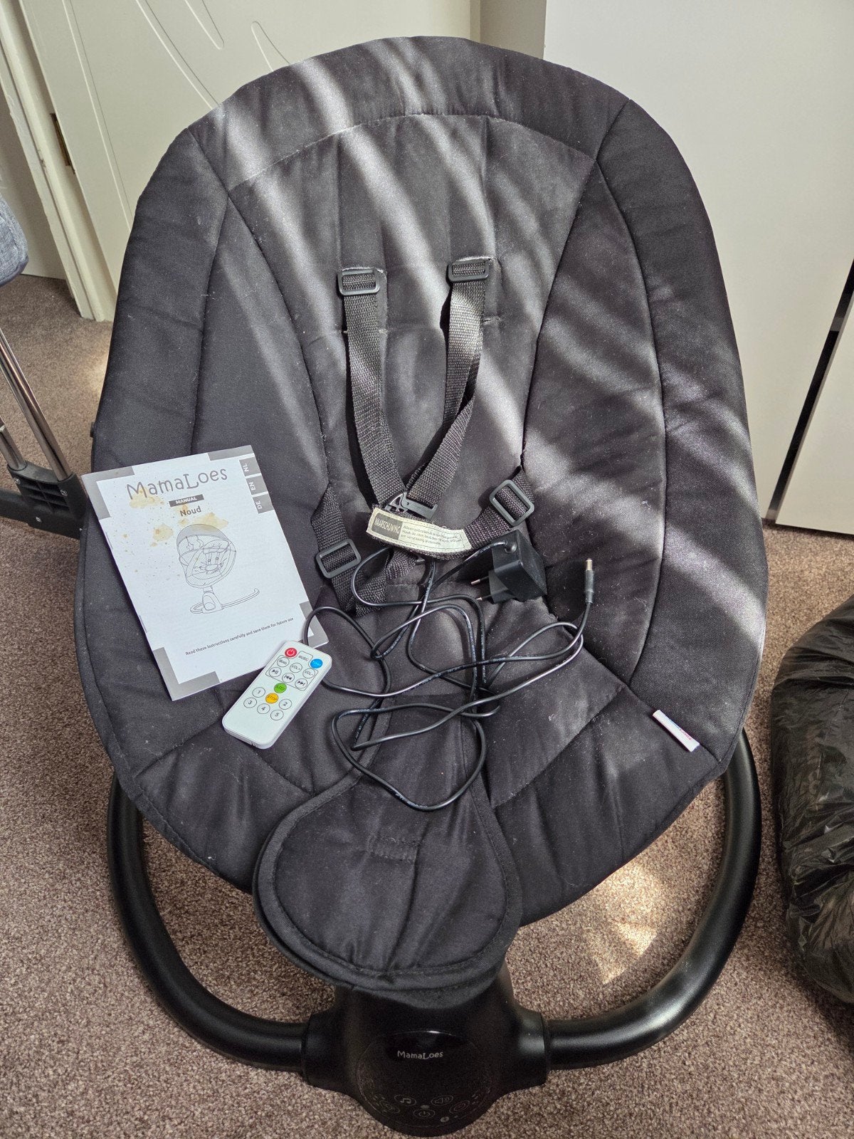 Mamaloes noud elektrische babyschoenen zwart, Kinderen en Baby's, Wipstoeltjes, Schommelstoel, Ophalen, Overige merken, Met gordel(s) of riempje(s)