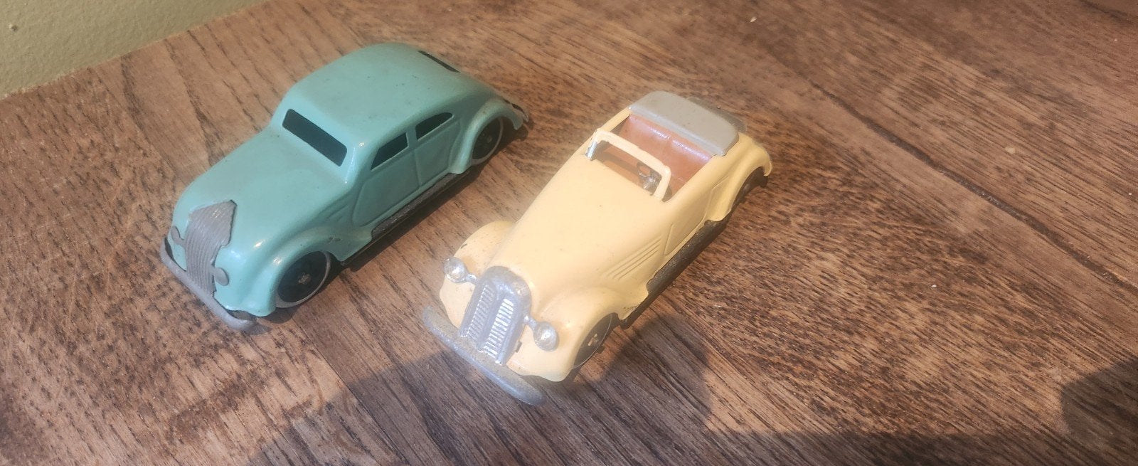 2 oude GNOM toys, Hobby en Vrije tijd, Ophalen